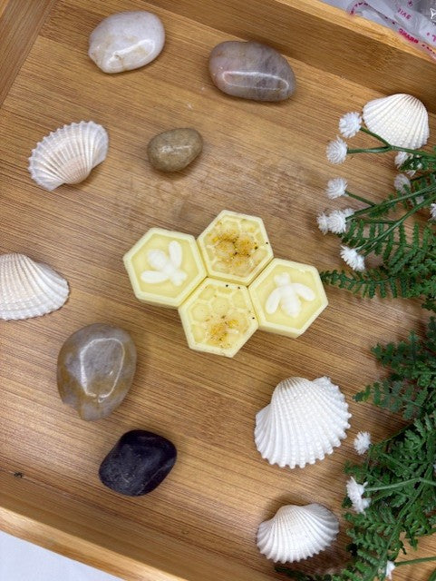 Oatmeal Milk and Honey Bee - Pack of 4